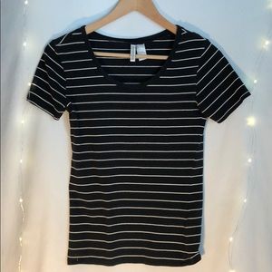Divided H&M Black and White Striped Wide Neck Tee